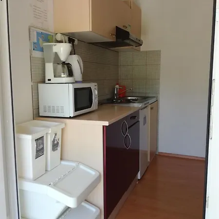 Mit Balkon Апартаменты